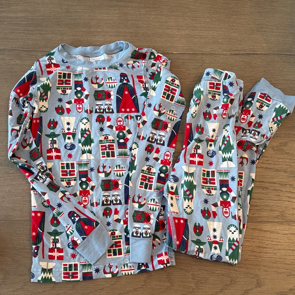 Hanna Soft, Long/Long Unisex Star Wars Holiday Pajamas
120cm/ 6-7